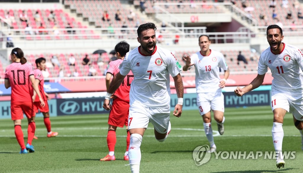 المنتخب اللبناني يحرز أول هدف ضد المنتخب الكوري المنتخب اللبناني يحرز أول هدف ضد المنتخب الكوري
