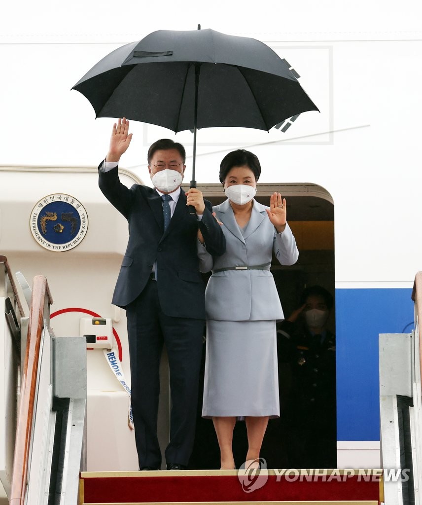欧州歴訪終え帰国 欧州歴訪終え帰国