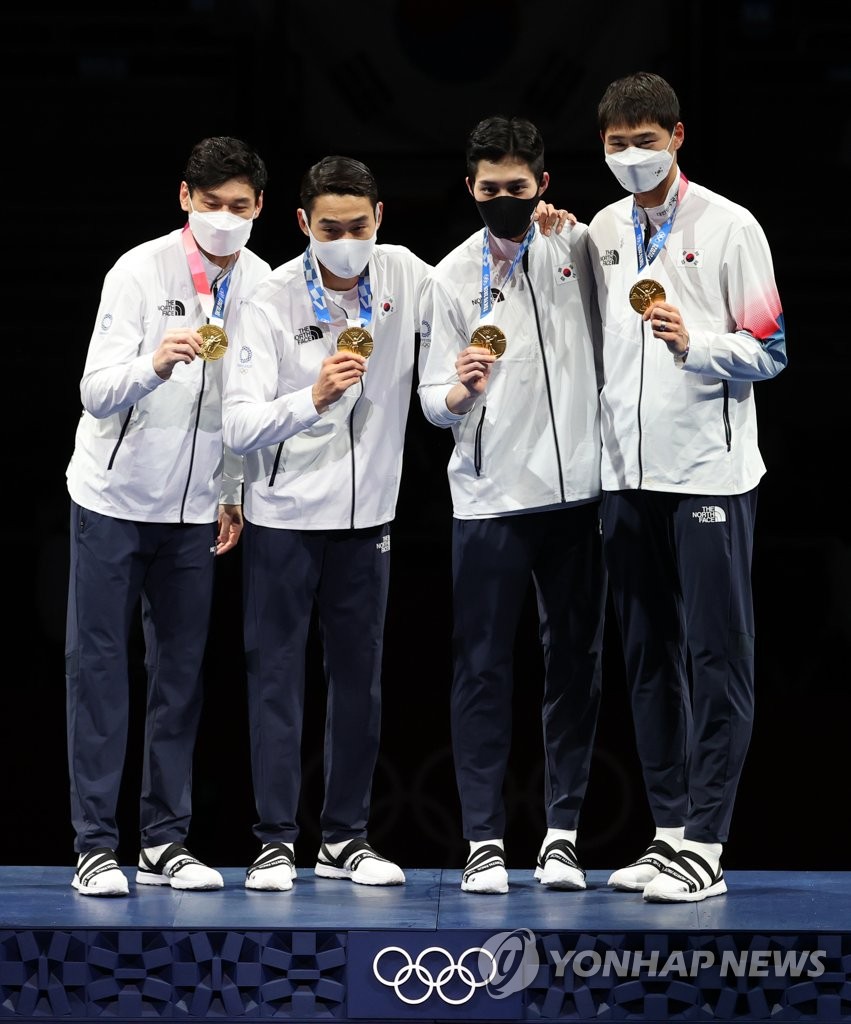 フェンシング男子サーブル団体で韓国が金 フェンシング男子サーブル団体で韓国が金