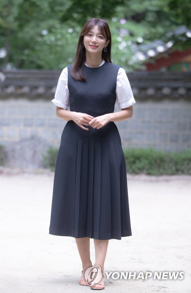 Interview with actress Song Ji-in Interview with actress Song Ji-in