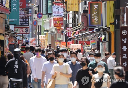 수도권 식당-카페 밤 10시까지, 접종자 포함 6명 가능…추석땐 8명