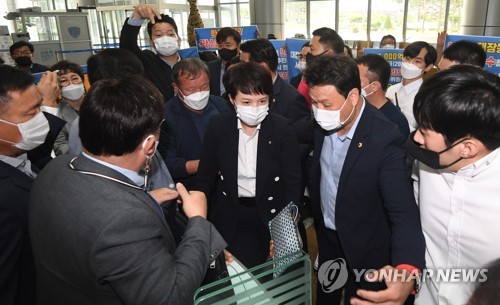 성남시청 방문하는 국민의힘 '이재명 경기지사 대장동 게이트' 진상조사특위