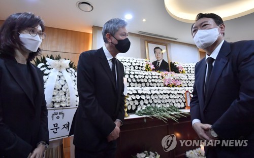 조문하는 국민의힘 윤석열 대선 경선 후보