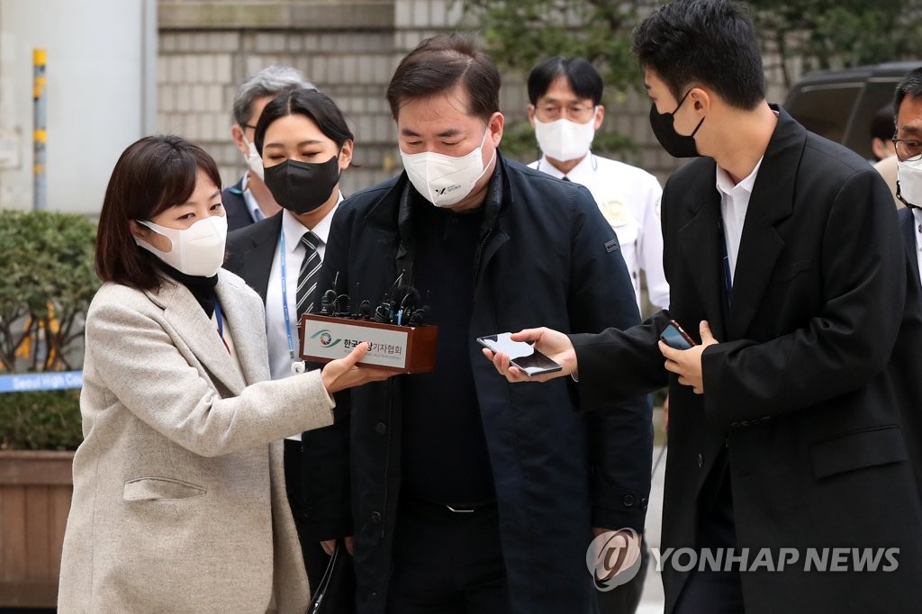 대장동 공판 출석하는 유동규