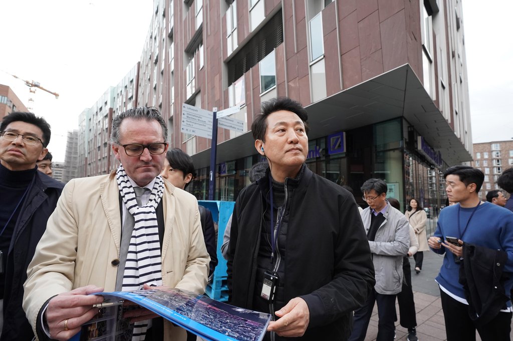 함부르크 수변개발현장 찾은 오세훈 서울시장