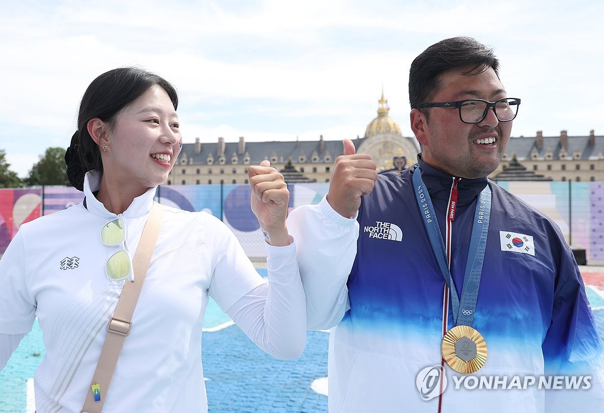 파리의 3관왕, 김우진과 임시현