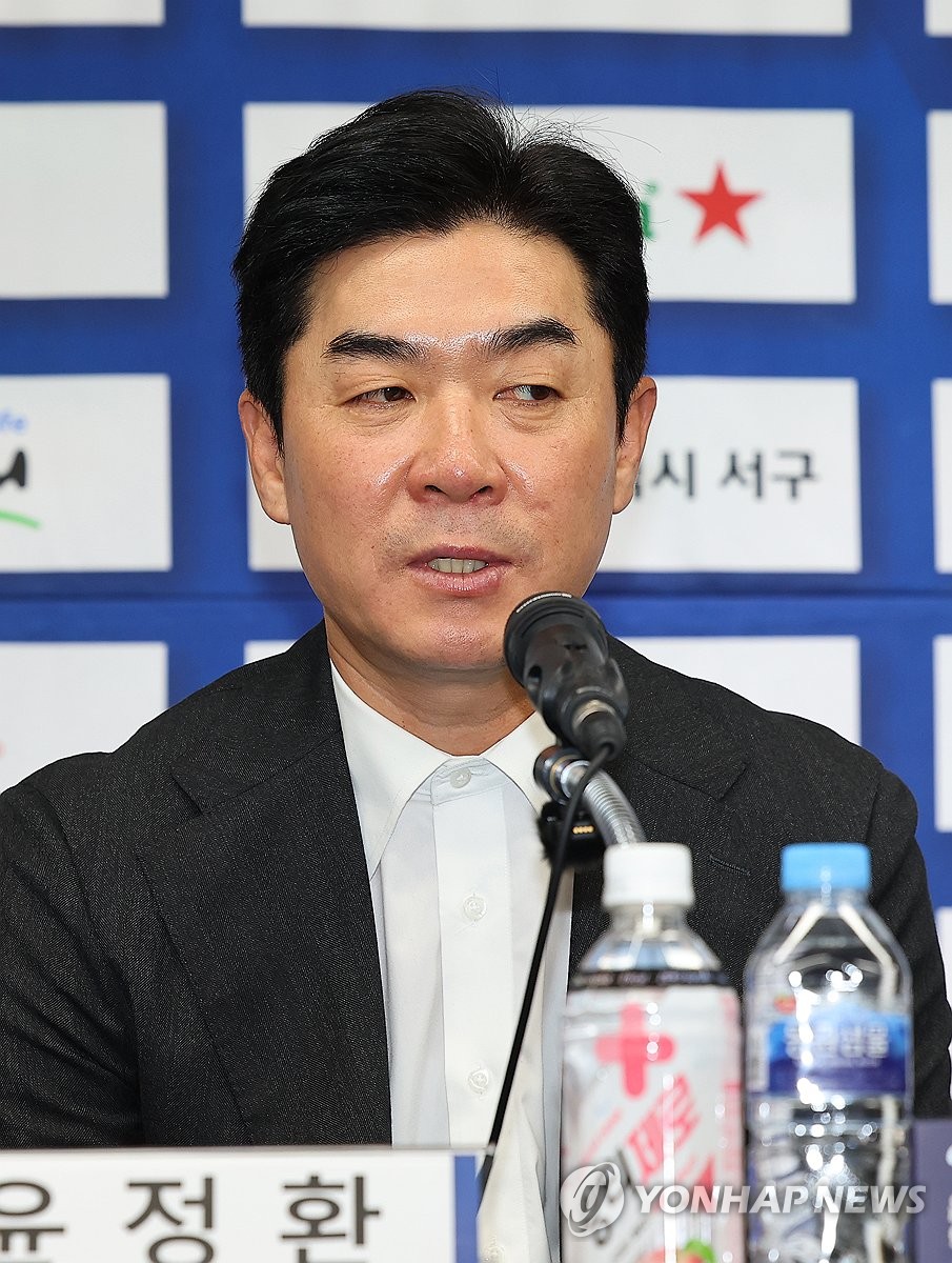 인천 승격 이끈 윤정환 감독