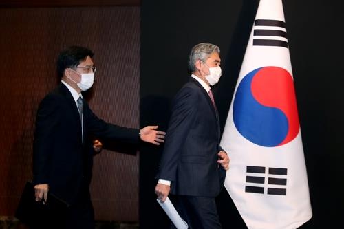 سونغ كيم: واشنطن ستواصل المحادثات مع كوريا الجنوبية بشأن إعلان نهاية الحرب الكورية - 1