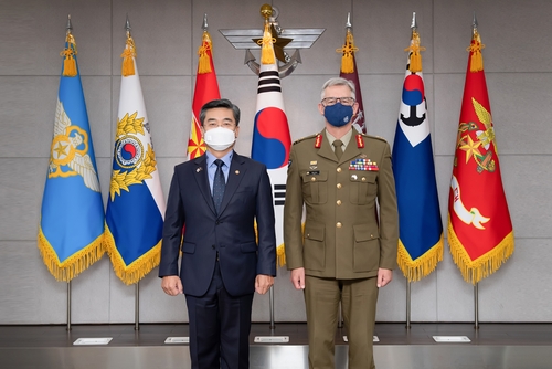 وزير الدفاع الكوري يلتقي قائد الجيش الاسترالي في سيئول