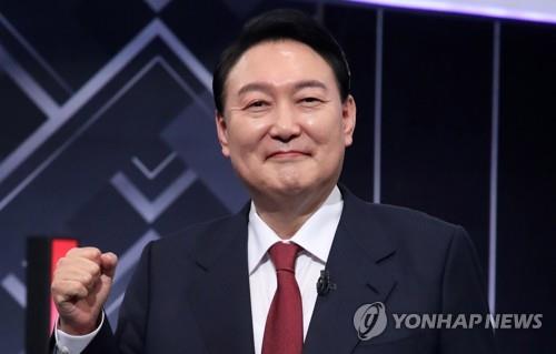(عاجل) انتخاب يون سيوك-يول، مرشح حزب سلطة الشعب المعارض، رئيسا جديدا لكوريا الجنوبية