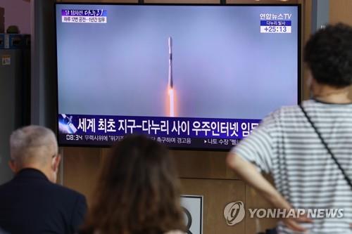 الرئيس «يون» يشيد بإطلاق المركبة الفضائية القمرية الأولى لكوريا الجنوبية