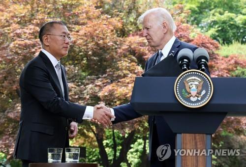 كوريا الجنوبية تدعو إلى وضع «آلية استشارية» مع الولايات المتحدة بشأن قانون التضخم - 1