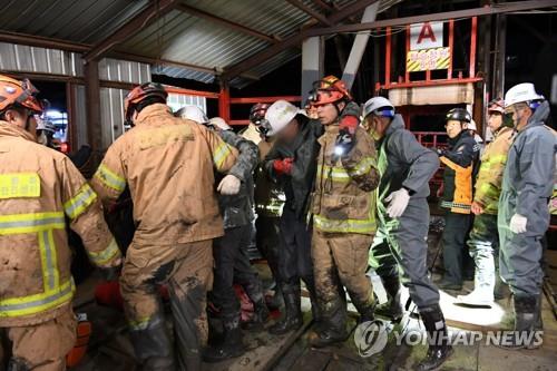 وزارة الصناعة تتحقق من سلامة 35 منجما بعد حادث الانهيار الأخير