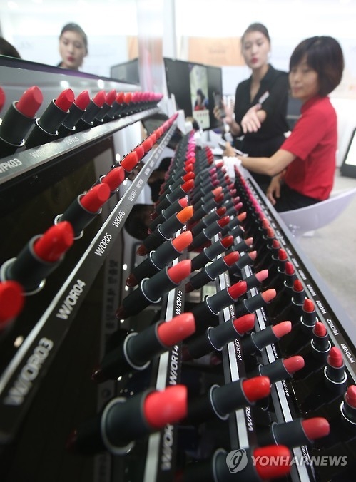 Customized cosmetics gain customers as new business
