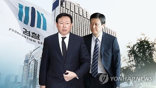 Estranged brother sues Lotte chairman over accounting fraud