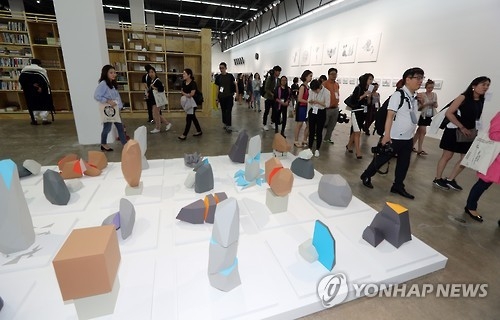 Gwangju Biennale gets positive reviews from foreign media