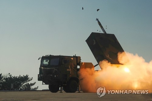 (LEAD) S. Korea shows off artillery firepower in drills