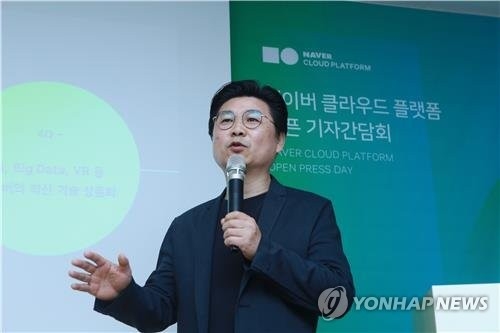 Park Won-ki, CEO of Naver Business Platform, talks to reporters on April 17, 2017. (Photo courtesy of Naver Corp.) (Yonhap) 