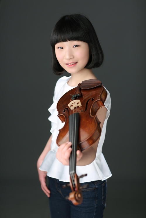 This provided photo shows violinist Kang Na-kyung, who took first prize at the International Tchaikovsky Competition for Young Musicians in Astana, Kazakhstan. (Yonhap)