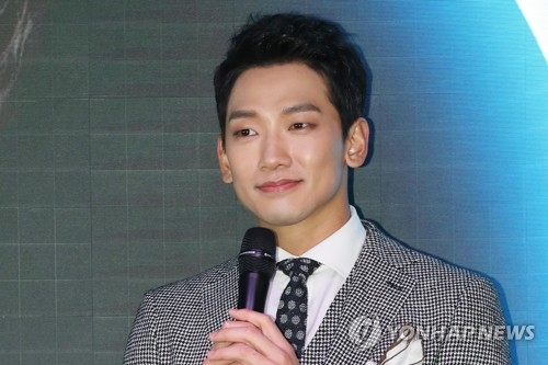 Singer-actor Rain speaks to reporters during a press conference for his new EP album "My Life" on Dec. 1, 2017, at a hotel in central Seoul. (Yonhap)