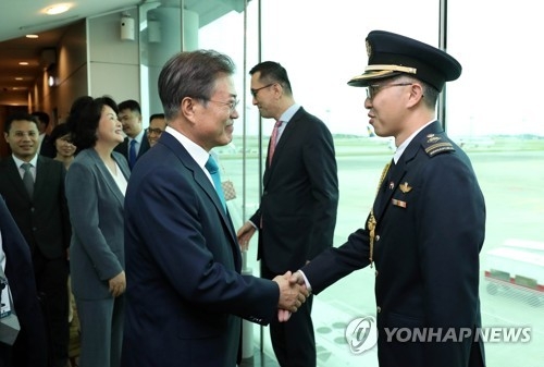 S. Korean president set to hold summit with Singaporean leader Lee