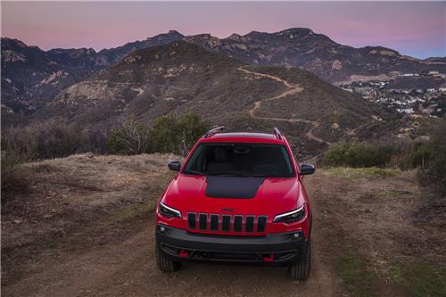 This file photo provided by Fiat Chrysler shows the Jeep Gladiator SUV. (PHOTO NOT FOR SALE) (Yonhap)