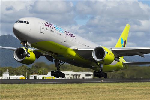 This undated file photo provided by Jin Air shows a B777-200ER taking off at Gimpo International Airport, just west of Seoul. (PHOTO NOT FOR SALE)(Yonhap)