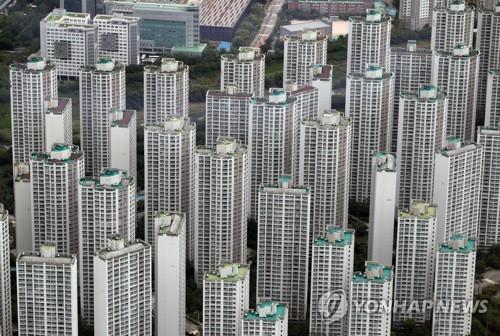 (LEAD) S. Korea to add 132,000 housing units in greater Seoul area to stabilize home prices