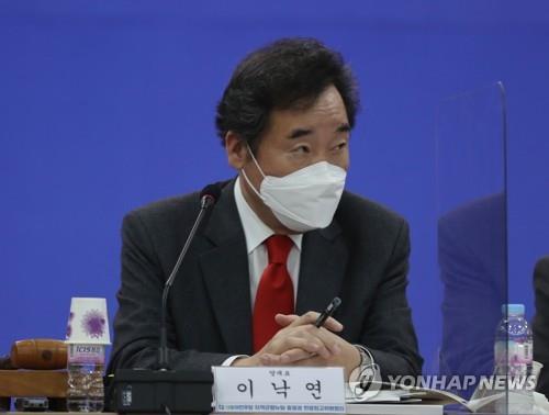 Rep. Lee Nak-yon, the chairman of the ruling Democratic Party (Yonhap)