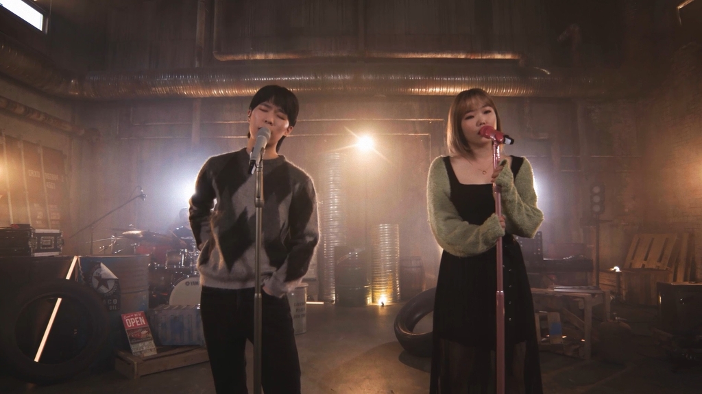This image, provided by YG Entertainment, shows sibling duo AKMU. (PHOTO NOT FOR SALE)(Yonhap)
