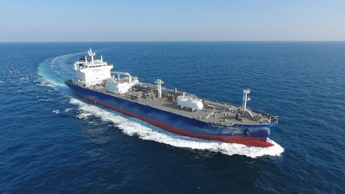 In this photo provided by the Korea Shipbuilding & Offshore Engineering Co. on Oct. 16, 2020, a liquefied petroleum gas (LPG) carrier built by Hyundai Mipo Dockyard Co. undergoes a trial run. (PHOTO NOT FOR SALE) (Yonhap)