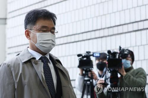 Key suspect in Seongnam land scandal additionally indicted for embezzlement