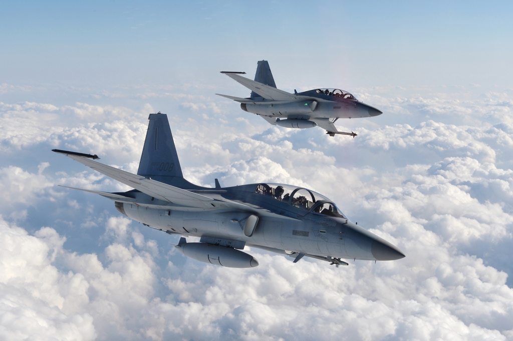 This file photo offered by KAI shows the FA-50 light combat aircraft. (PHOT NOT FOR SALE) (Yonhap) 