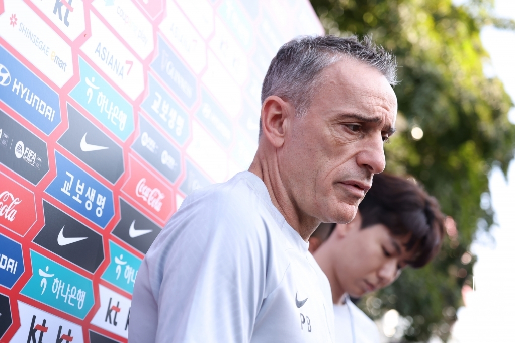 Paulo Bento, head coach of the South Korean men's national football team, speaks to reporters at the National Football Center in Paju, Gyeonggi Province, on Sept. 19, 2022, in this photo provided by the Korea Football Association. (PHOTO NOT FOR SALE) (Yonhap)