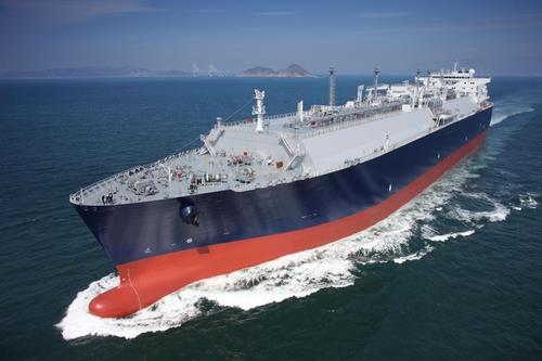 A liquefied natural gas carrier built by Samsung Heavy Industries Co. (PHOTO NOT FOR SALE) (Yonhap) 