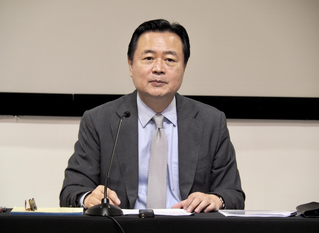 South Korean Ambassador to the United States Cho Hyun-dong speaks while meeting with reporters in Washington on June 28, 2023. (Washington Press Corps-Yonhap)