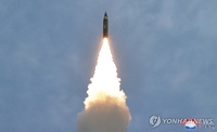 (LEAD) N. Korea fires around 10 short-range ballistic missiles into East Sea: JCS