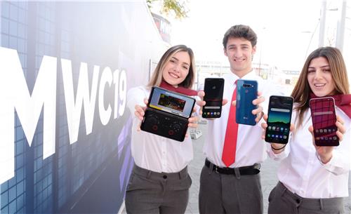 LG dévoile un smartphone 5G avec double écran à Barcelone