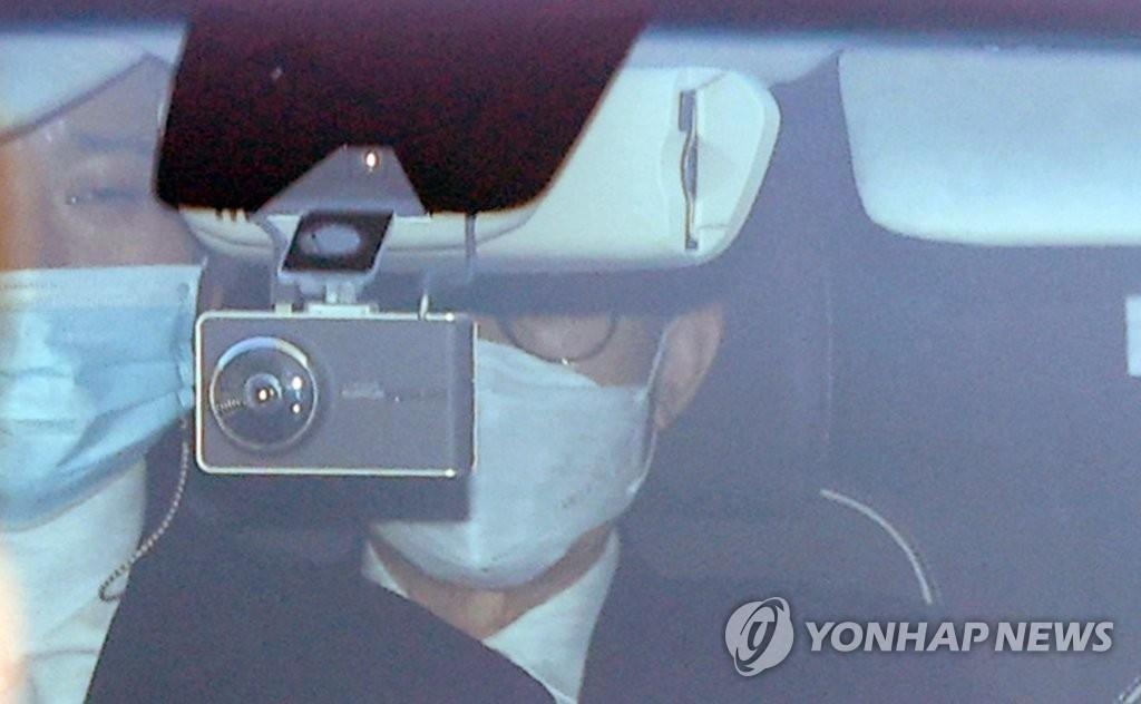 (LEAD) L'ex-président Lee Myung-bak de nouveau emprisonné pour corruption