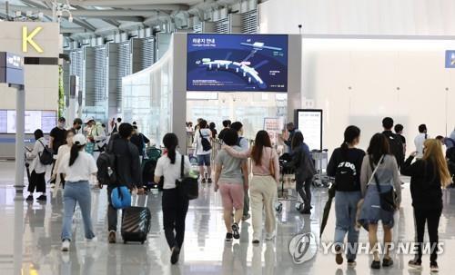 La Corée du Sud va temporairement autoriser l'entrée sans visa aux touristes du Japon, de Taïwan et de Macao