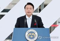 (3e LD) Yoon promet d'améliorer les liens avec le Japon et de fournir une aide économique au Nord