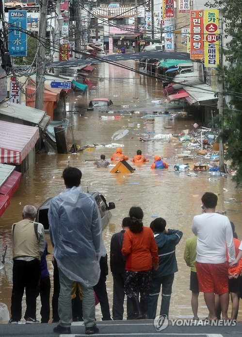 写真 台風１８号が韓国南部直撃 各地で浸水被害 聯合ニュース