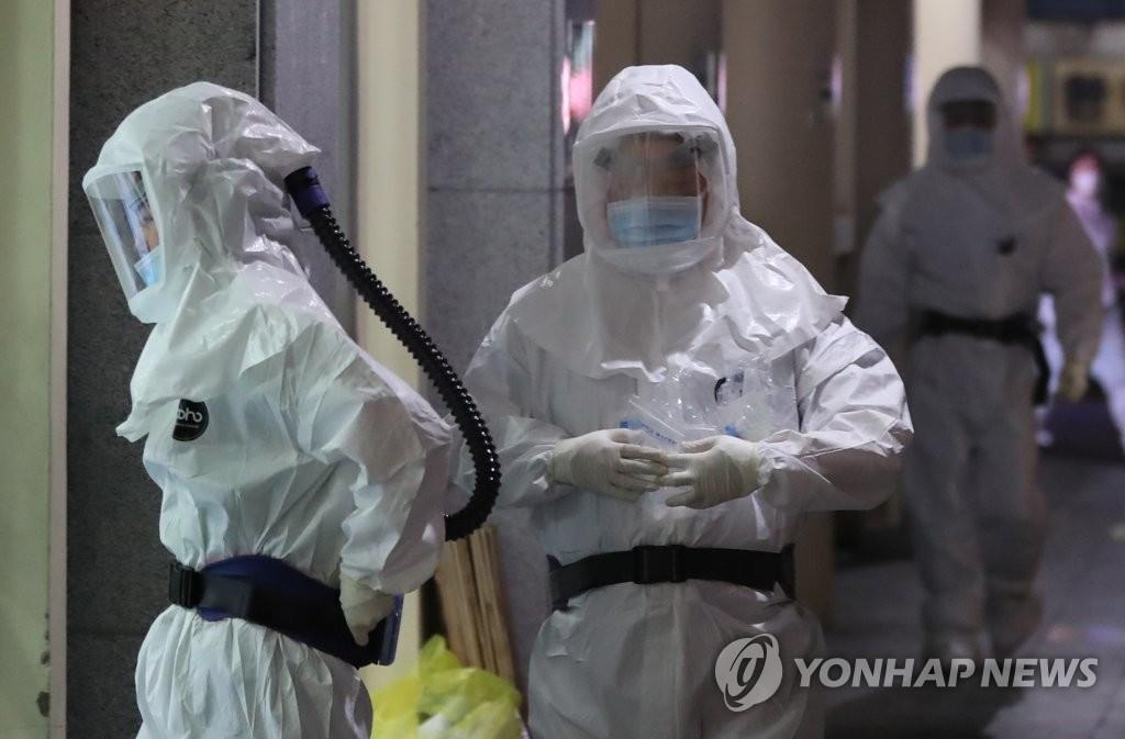 韓国の新型コロナ感染者　計７３８２人に＝死者５１人