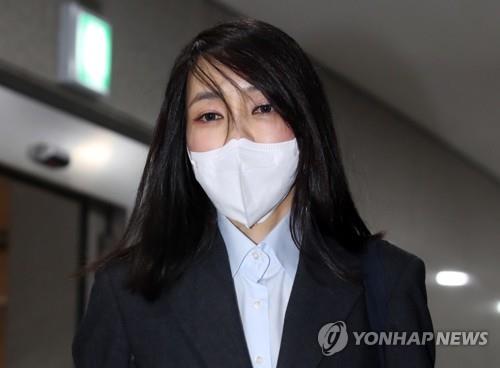 韓国野党大統領候補　妻の経歴詐称疑惑で謝罪