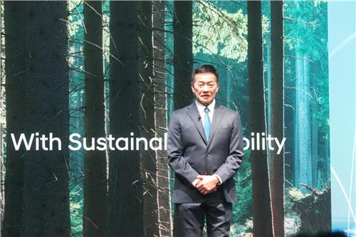 記者発表会で日本市場への進出戦略を説明する加藤氏＝８日、東京（聯合ニュース）
