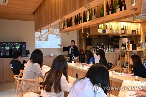 在韓日本大使館文化院長の「日本酒講座」が人気　韓国語で魅力発信