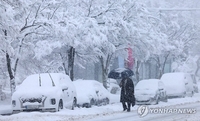 韓国首都圏などに大雪注意報　危機警報レベル引き上げ