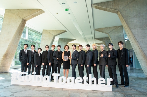 ＳＥＶＥＮＴＥＥＮ　ユネスコに２５万ドル寄付