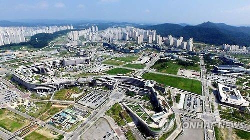 정부세종청사를 중심으로 한 세종시 행정중심복합도시 전경 [연합뉴스 자료사진]