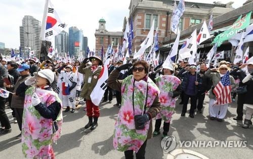 태극기 집회, 박 전 대통령 석방 촉구